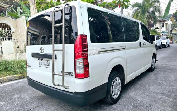 2022 Toyota Hiace  Commuter Deluxe in Bacoor, Cavite-6