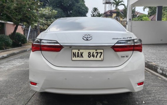 White Toyota Altis 2018 for sale in Automatic-3