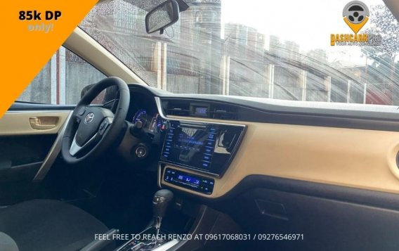 White Toyota Altis 2019 for sale in -4