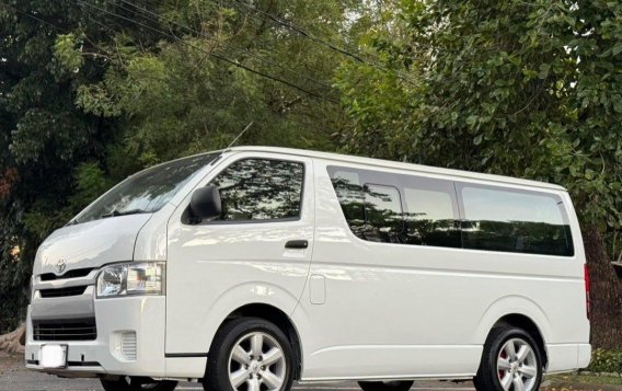 Sell White 2018 Toyota Hiace in Parañaque-4