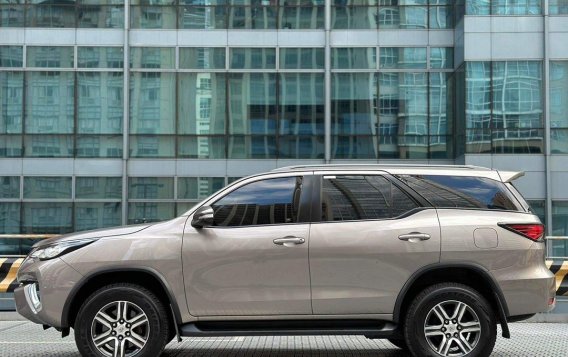 White Toyota Fortuner 2016 for sale in Makati-8