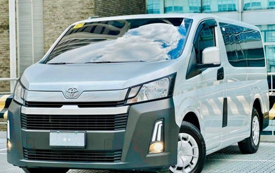 White Toyota Hiace 2019 for sale in Makati-2