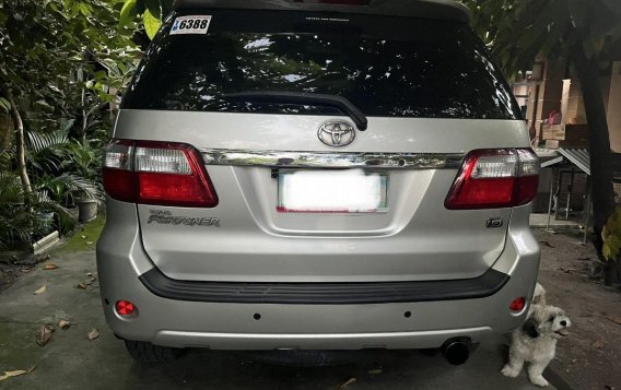 White Toyota Fortuner 2010 for sale in Manual-5