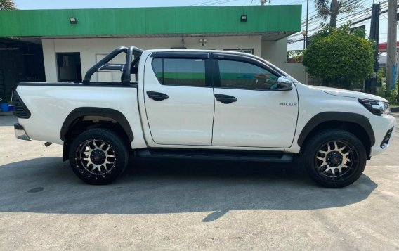 White Toyota Hilux 2020 for sale in -3