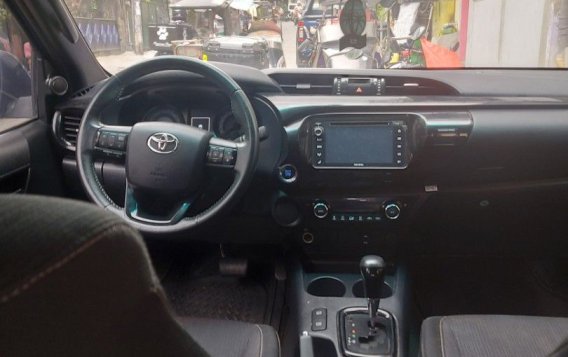 Sell White 2018 Toyota Fortuner in Manila-7