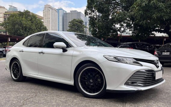 2022 Toyota Camry 2.5 G White Pearl in Manila, Metro Manila-12