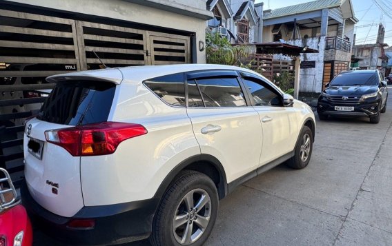 Sell White 2015 Toyota Rav4 in Quezon City-1