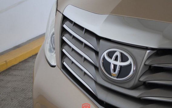Bronze Toyota Alphard 2011 for sale in -1