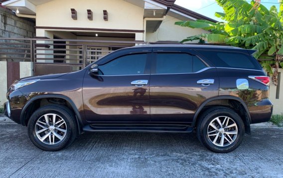 White Toyota Fortuner 2018 for sale in Manila-4