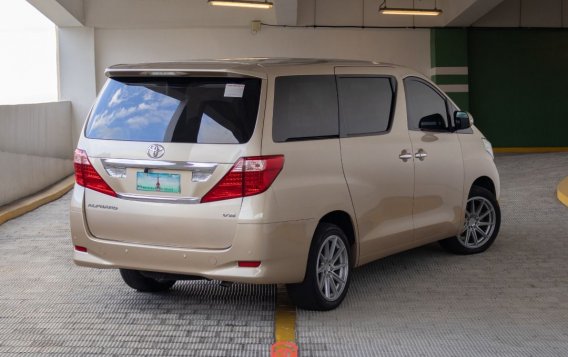 Bronze Toyota Alphard 2011 for sale in -2