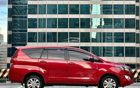 2020 Toyota Innova  2.8 E Diesel AT in Makati, Metro Manila-11