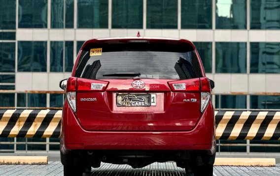 2020 Toyota Innova  2.8 E Diesel AT in Makati, Metro Manila-9