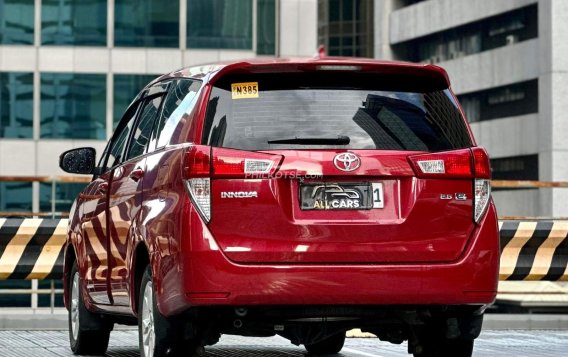 2020 Toyota Innova  2.8 E Diesel AT in Makati, Metro Manila-8