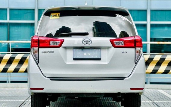 Selling White Toyota Innova 2016 in Makati-3