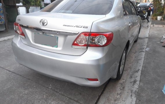 Sell White 2014 Toyota Altis in Quezon City-7