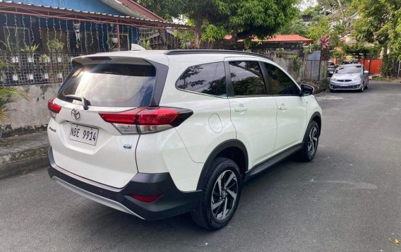 White Toyota Rush 2019 for sale in Automatic-4