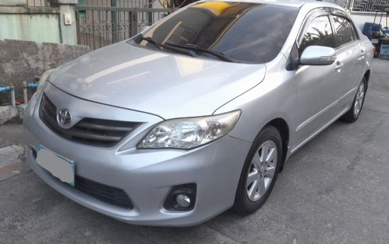 Sell White 2014 Toyota Altis in Quezon City-6