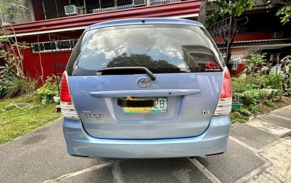 Green Toyota Innova 2012 for sale in Quezon City-2