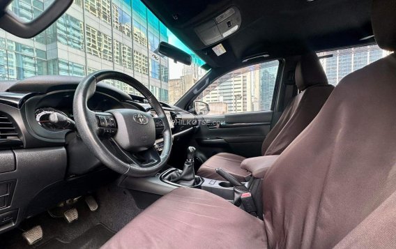 2019 Toyota Hilux Conquest 2.4 4x2 AT in Makati, Metro Manila-5