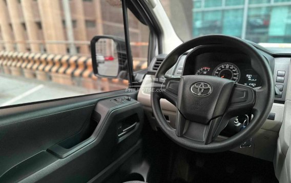 2019 Toyota Hiace in Makati, Metro Manila-11