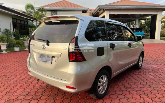 2017 Toyota Avanza  1.3 E A/T in Manila, Metro Manila-10