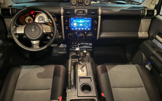 2015 Toyota FJ Cruiser  4.0L V6 in Manila, Metro Manila-4