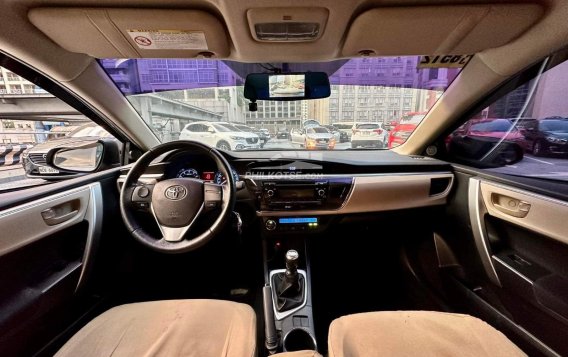 2015 Toyota Corolla Altis  1.6 G MT in Makati, Metro Manila-7