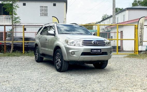 2011 Toyota Fortuner 2.4 G Gasoline 4x2 AT in Pasay, Metro Manila-14