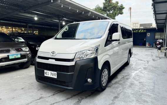 2019 Toyota Hiace  Commuter Deluxe in Las Piñas, Metro Manila-17