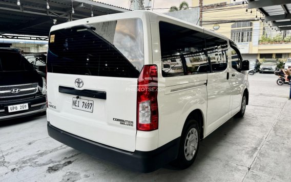 2019 Toyota Hiace  Commuter Deluxe in Las Piñas, Metro Manila-11