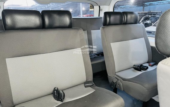 2019 Toyota Hiace  Commuter Deluxe in Las Piñas, Metro Manila-4