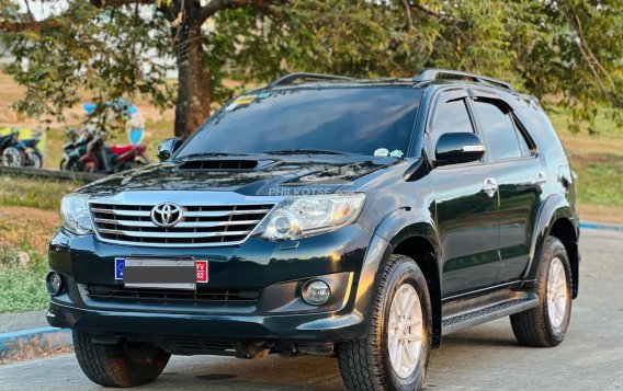 2014 Toyota Fortuner  2.4 V Diesel 4x2 AT in Manila, Metro Manila-23