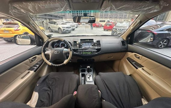 2014 Toyota Fortuner in Makati, Metro Manila-6