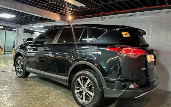 2013 Toyota RAV4 in Manila, Metro Manila-12