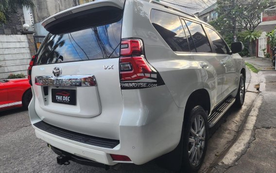 2019 Toyota Land Cruiser Prado 4.0 4x4 AT (Gasoline) in Manila, Metro Manila-21