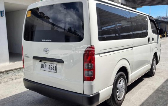 2022 Toyota Hiace  Commuter 3.0 M/T in Pasay, Metro Manila-6