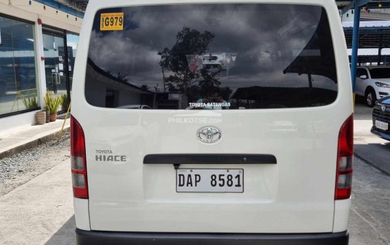 2022 Toyota Hiace  Commuter 3.0 M/T in Pasay, Metro Manila-5