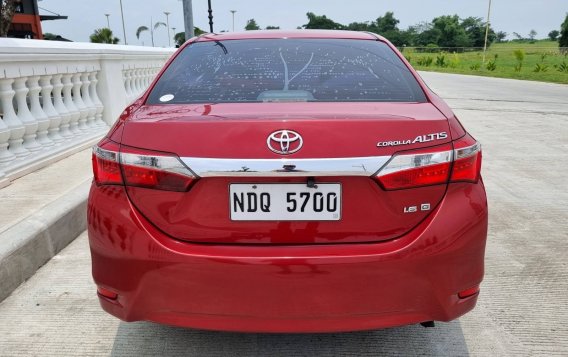 Selling Red Toyota Corolla altis 2017 Sedan in Manila-2
