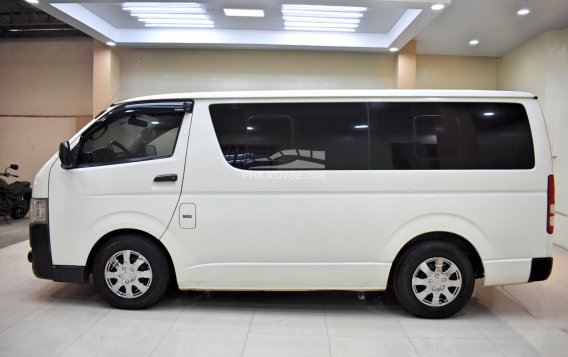 2018 Toyota Hiace  Commuter 3.0 M/T in Lemery, Batangas-19