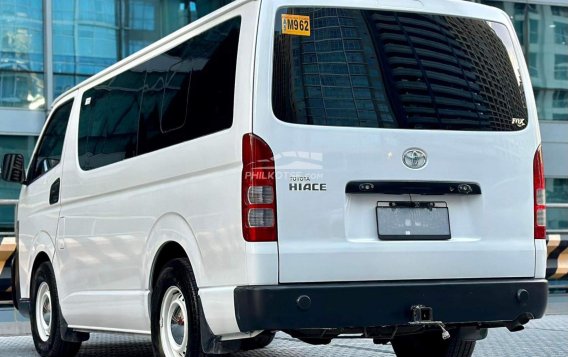 2018 Toyota Hiace  Commuter 3.0 M/T in Makati, Metro Manila-5