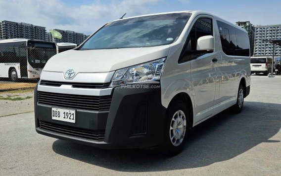 2021 Toyota Hiace  Commuter Deluxe in Pasay, Metro Manila-11