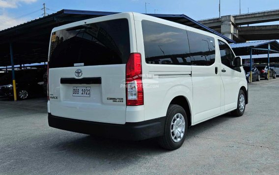 2021 Toyota Hiace  Commuter Deluxe in Pasay, Metro Manila-5
