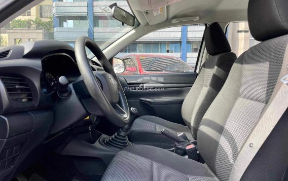2019 Toyota Hilux  2.4 J DSL 4x2 M/T in Makati, Metro Manila-4