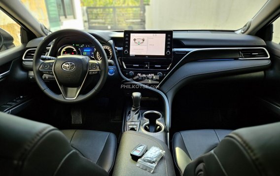2023 Toyota Camry Hybrid in Quezon City, Metro Manila-15