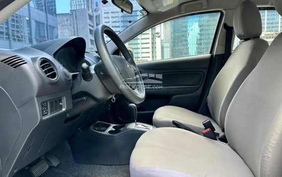 2020 Toyota Avanza  1.3 E A/T in Makati, Metro Manila-13