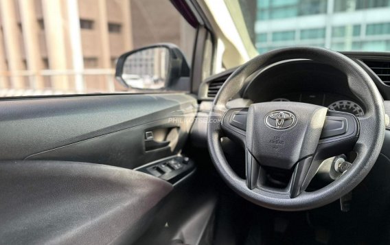 2019 Toyota Innova  2.8 J Diesel MT in Makati, Metro Manila-12