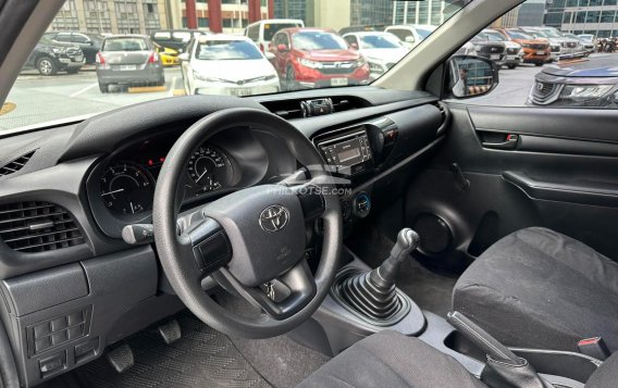 2019 Toyota Hilux  2.4 J DSL 4x2 M/T in Makati, Metro Manila-10