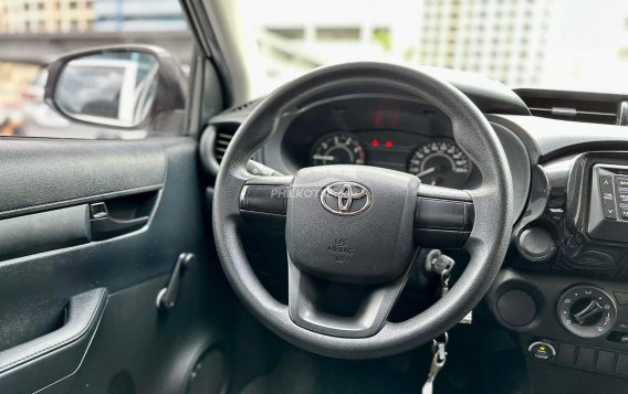 2019 Toyota Hilux  2.4 J DSL 4x2 M/T in Makati, Metro Manila-9
