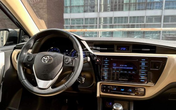 2017 Toyota Corolla Altis  1.6 G MT in Makati, Metro Manila-13