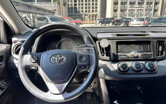 2017 Toyota RAV4 in Makati, Metro Manila-4